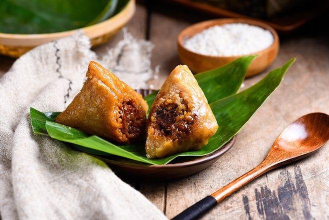 辣条专业班学生开发辣条粽子，这样的食物算是黑暗料理吗？