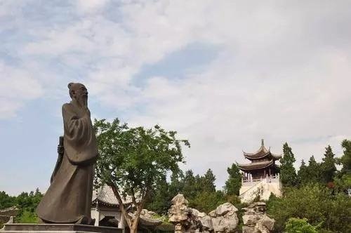 范仲淹苦学文言文翻译是什么？