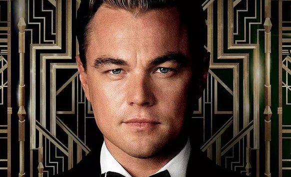 了不起的盖茨比中，盖茨比最初的工作是做什么的？