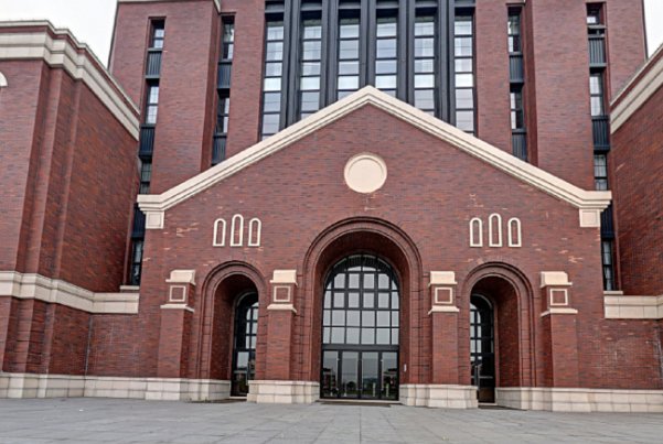 建桥学院学费一年多少