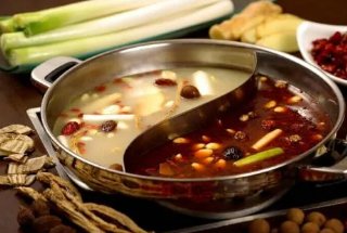 湘江浏阳河变“鸳鸯锅”,这个比喻恰当吗?