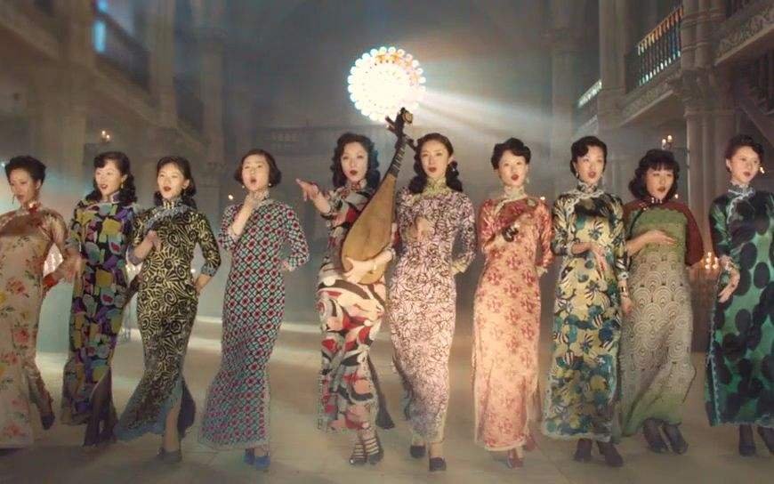 金陵十三钗是个令人越看越沉重的电影，结局也让人痛定思痛？