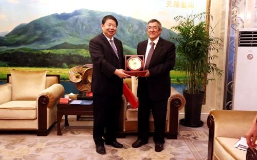 紫金矿业董事长陈景河近日大婚,他的前妻去哪里了