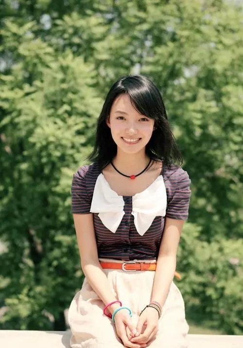 《我的青春谁做主》中的李霹雳和谭松韵是好友，对她你有哪些了解？