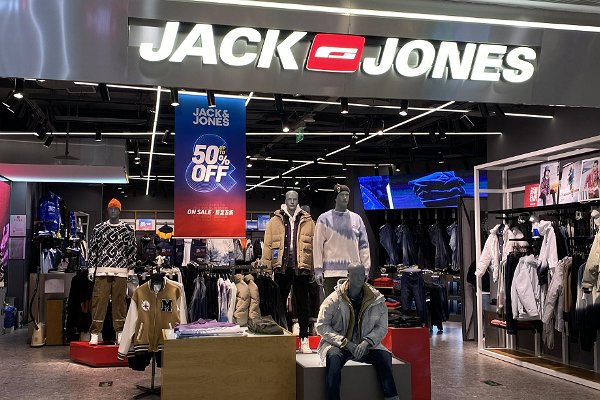 男士休闲衣服品牌十大排名