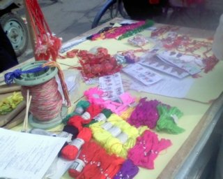 拴五色丝的拴五色丝