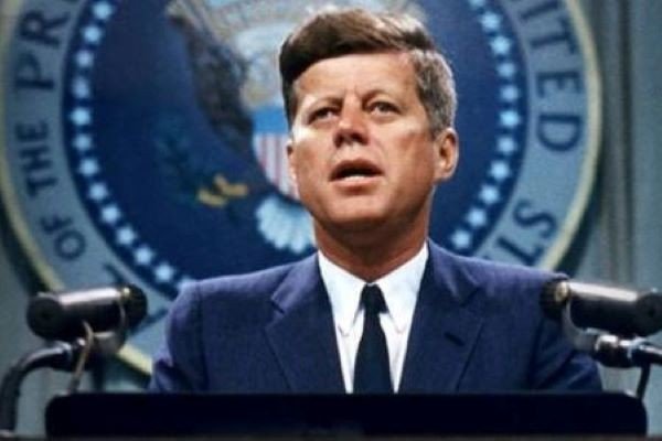 肯尼迪怎么死的，是谁射杀肯尼迪，肯尼迪死亡之谜？