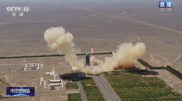 神舟十四号载人飞船发射取得圆满成功，创下了哪些新纪录？