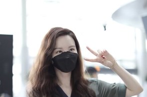 王丽坤在这组很开心，李斯丹妮鼓励式教学让王丽坤很放松？