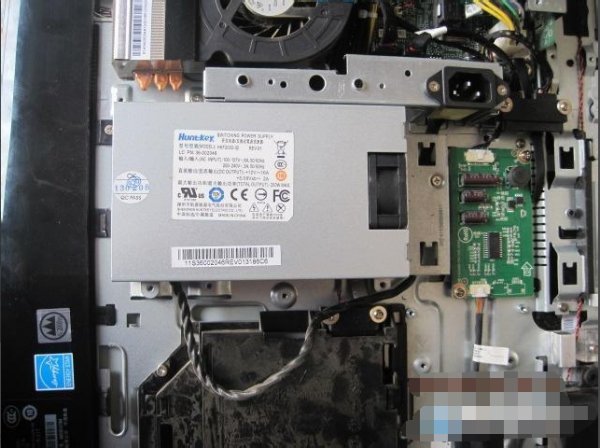 如何拆卸联想y480笔记本电脑？