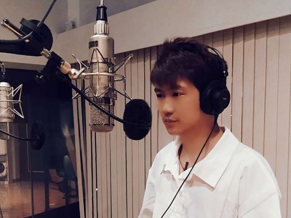 小爷我算不上流氓也算不上仙是什么歌