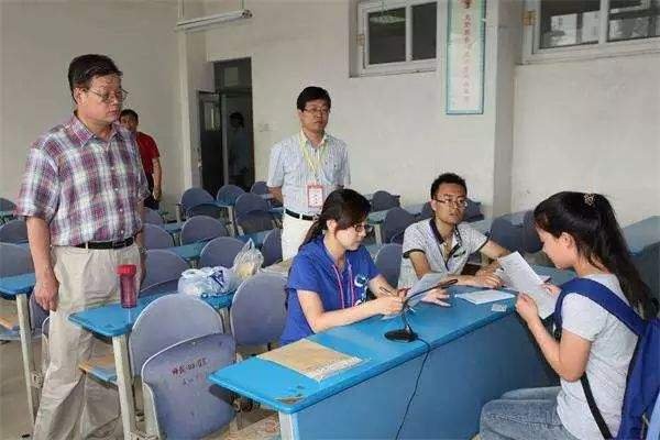 专科一批和专科二批是什么意思？