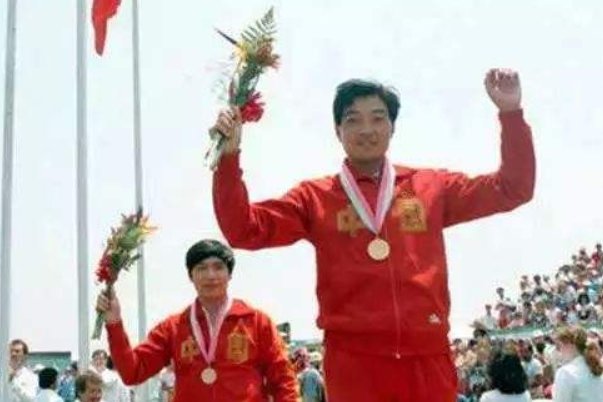 在历史上，中国的第一个奥运冠军究竟是谁呢？