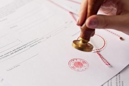 父母离婚女儿归母亲，女儿有权利继承父亲的遗产吗？