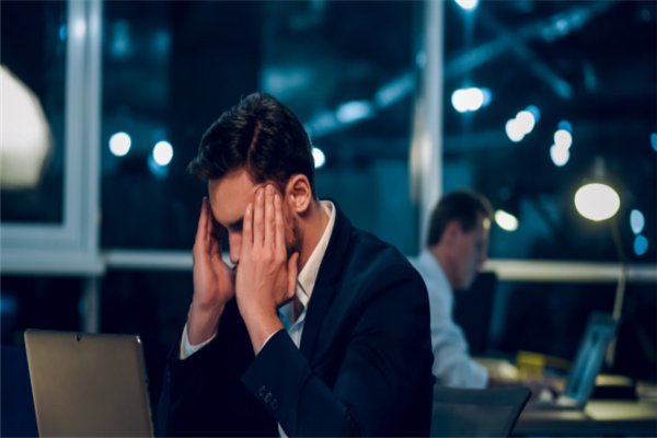 一年365天每一天都在熬夜，对身体有什么危害？