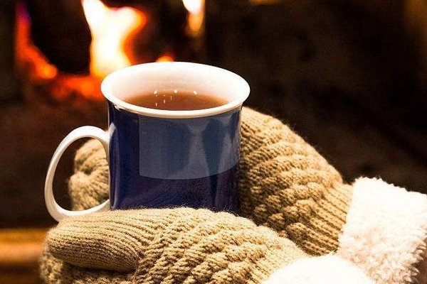 一年级看图写话我给妈妈送上一杯热茶怎么写