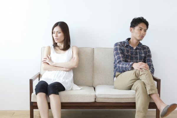 为什么说女人别轻易“裸婚”？