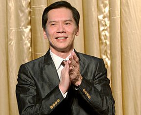 鲁豫问向华强：你是不是黑社会，向华强的回答让人意外，他说的什么？