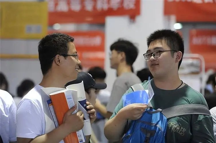 恭喜！14岁男孩考上985大学，他是在怎样的家庭中成长起来的？