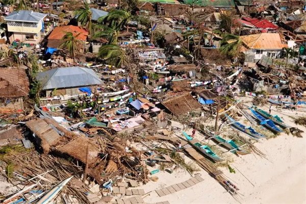 “梅花”过境！车窗上“飞”来大虾，台风“梅花”的威力有多大？