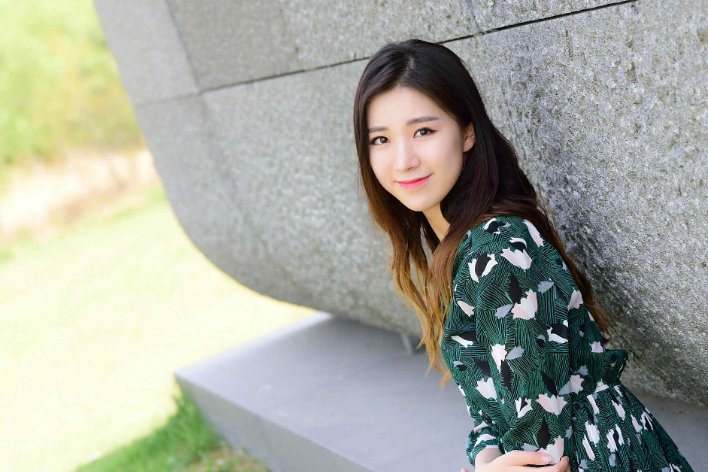 形容女人妩媚是什么意思?