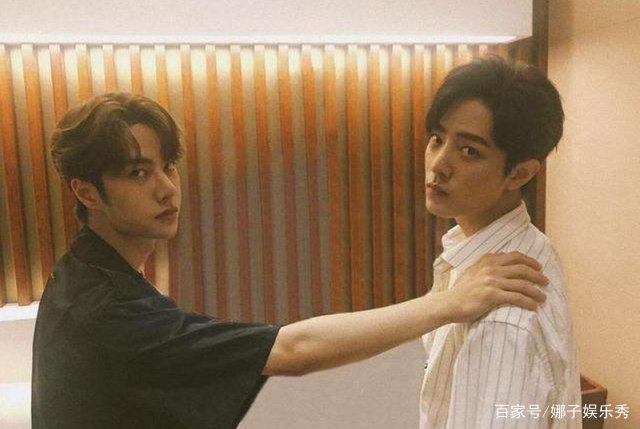 肖战王一博绯闻锤了，合照咬痕有点深，到底是爱情还是友情？