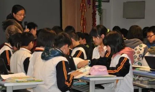 韩琦大度容人文言文翻译注释