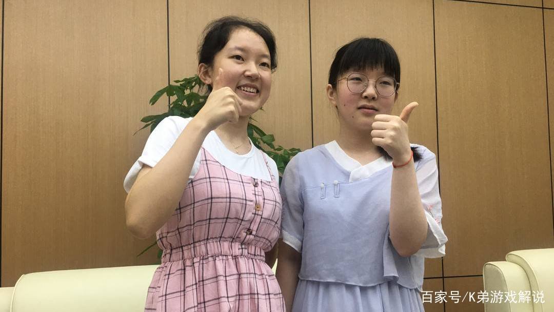 四川同校两个陈静怡高考高分，她们二人在学习上是如何互相帮助的？