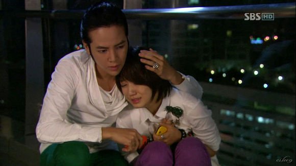 谁能告诉我《原来是美男啊》韩版中的主要内容是什么?