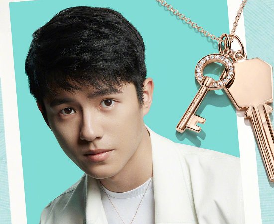 刘昊然的家庭背景很强大吗?刘昊然的爸爸是做什么工作的?