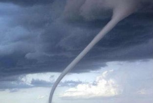 广西现龙吸水奇观是真的吗?