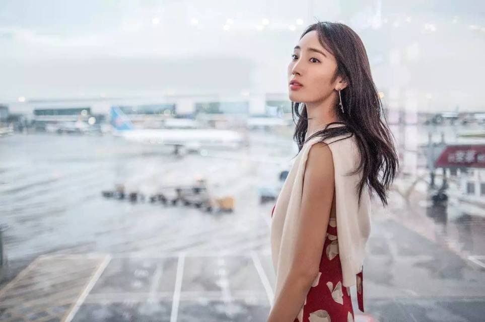 李现辟谣与王紫璇恋情，你知道王紫璇是谁吗？