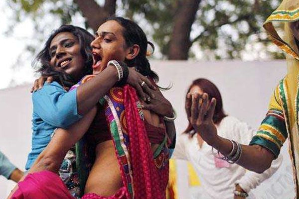 澳洲的出现忽男忽女流性人，流性人究竟是什么？