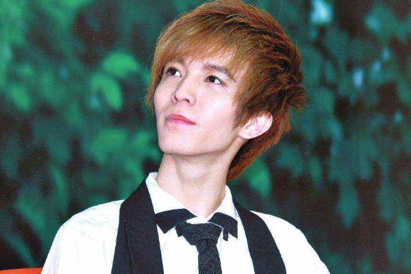 郭敬明当众流泪，如何看待他回应获陈凯歌夸奖哭了这一事件？