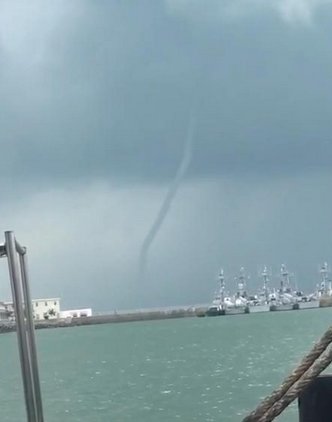 广西现龙吸水奇观是真的吗？