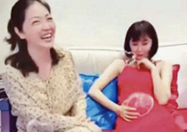 广东40岁大妈给25岁儿子找对象？