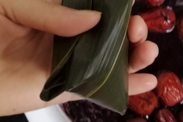 包粽子教程视频慢动作四,角粽