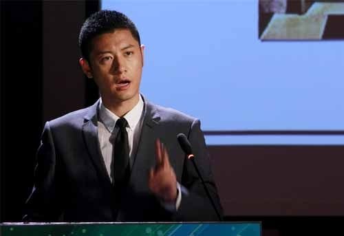 郑海潮的主要简历：