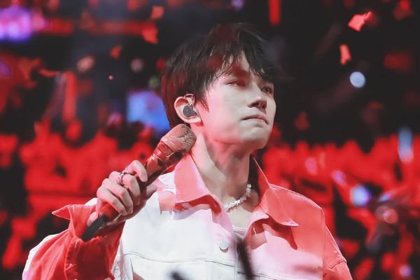 王俊凯和易烊千玺算是同一起点，可现在他们之间的距离为什么越来越大？