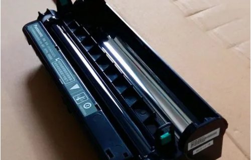 打印机硒鼓多久要换一次？