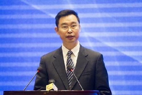 邓成明的人物履历