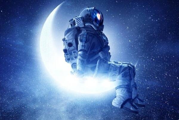 在月球上睡24小时，相当于地球的多少年？