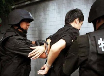 宁夏男子不满疫情防控发“狗狗警察”表情包，此举是否涉嫌违法？