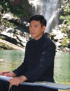 邓禹平的人物生平