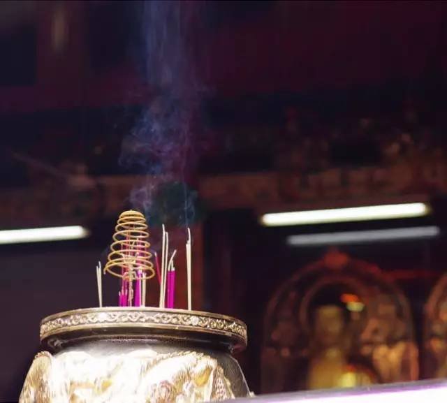 千江有水千江月，万里无云万里天，这句话出自哪首诗？