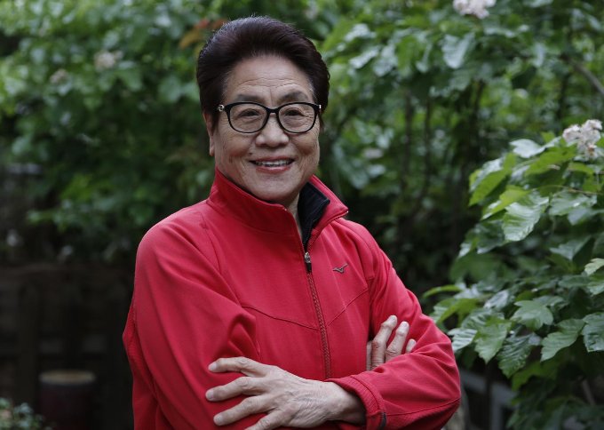 郑凤荣的子女简介