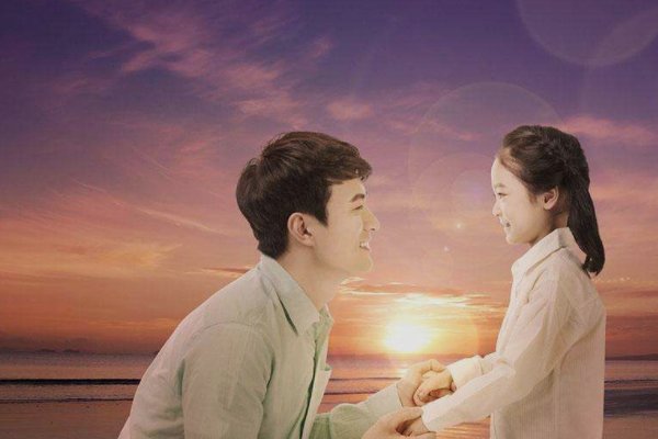 歌曲《父亲》里有一句歌词：“我的老父亲，我最疼爱的人”，晚辈能说疼爱长辈吗？