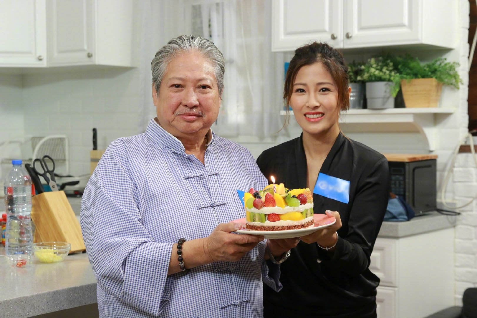 洪金宝谈马云，他是谁我不认识，是李连杰请我来的，有钱了就不起吗？