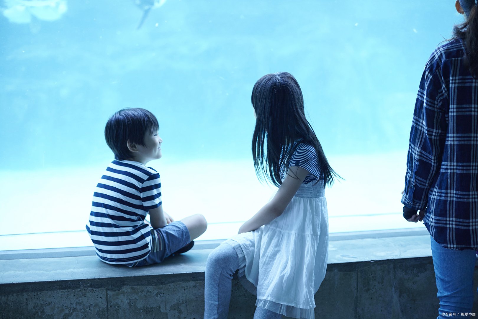 生育假成本全由企业买单不现实，究竟该由谁买单？