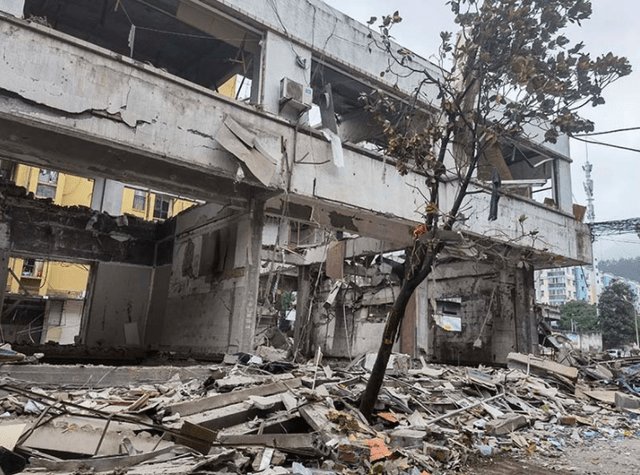 十堰投入超2000人救援力量，为何此次事故需要这么多人力？